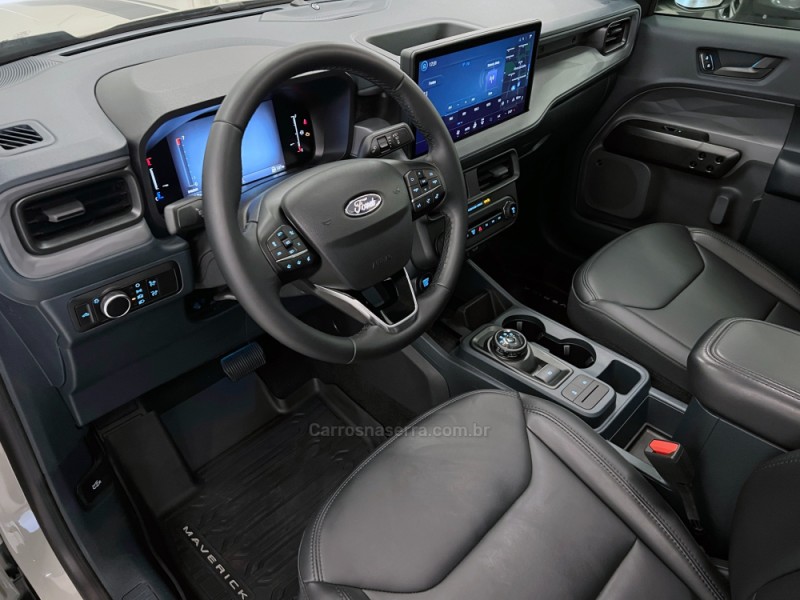 MAVERICK 2.0 LARIAT BLACK AWD ECOBOOST GASOLINA 4P AUTOMÁTICO - 2025 - FLORES DA CUNHA