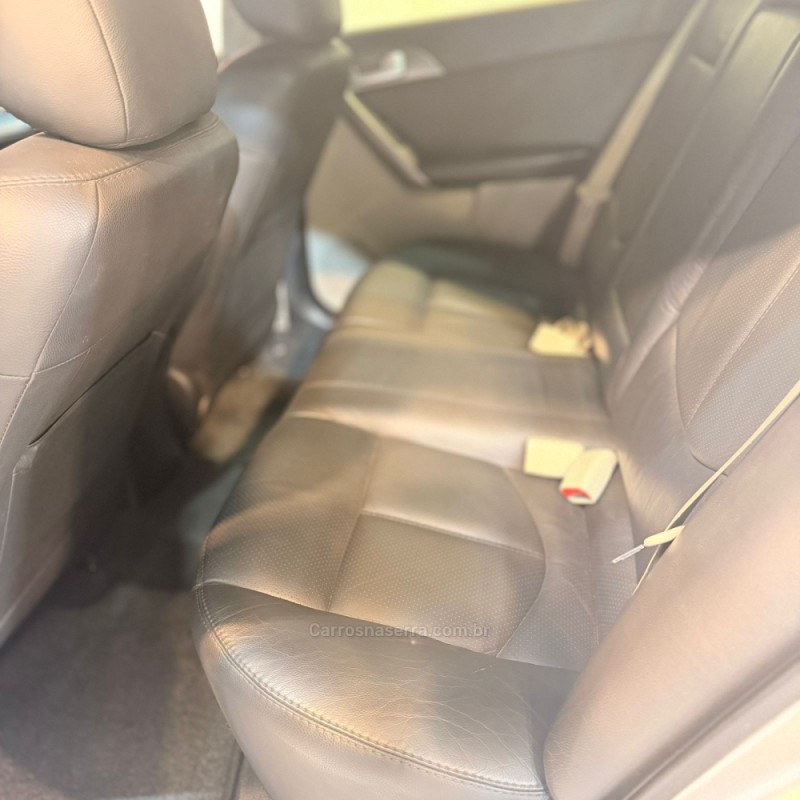 CERATO 1.6 EX3 SEDAN 16V GASOLINA 4P AUTOMÁTICO - 2011 - NOVO HAMBURGO