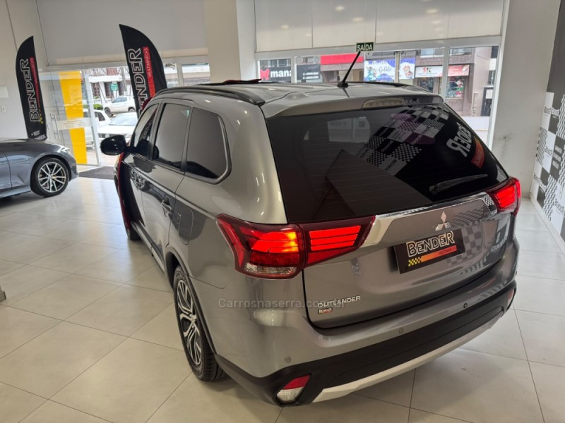 OUTLANDER 2.0 16V GASOLINA 4P AUTOMÁTICO - 2016 - SALVADOR DO SUL