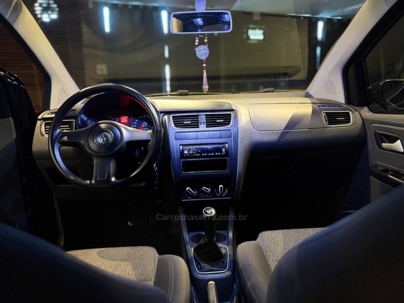FOX 1.6 MSI TRENDLINE 8V FLEX 4P MANUAL - 2013 - FARROUPILHA