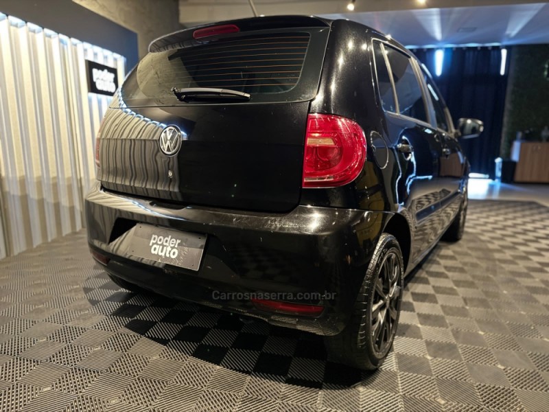 FOX 1.6 MSI TRENDLINE 8V FLEX 4P MANUAL - 2013 - FARROUPILHA