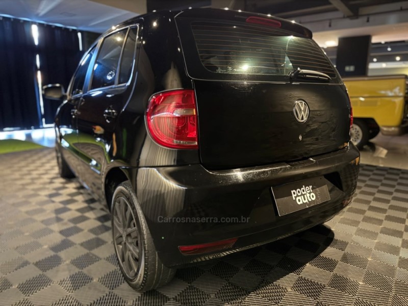 FOX 1.6 MSI TRENDLINE 8V FLEX 4P MANUAL - 2013 - FARROUPILHA