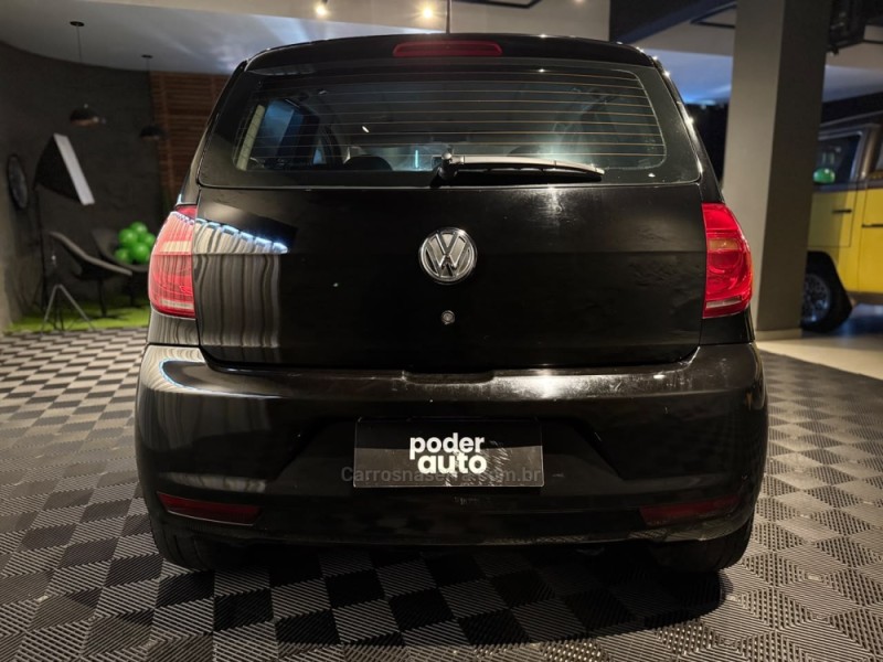 FOX 1.6 MSI TRENDLINE 8V FLEX 4P MANUAL - 2013 - FARROUPILHA