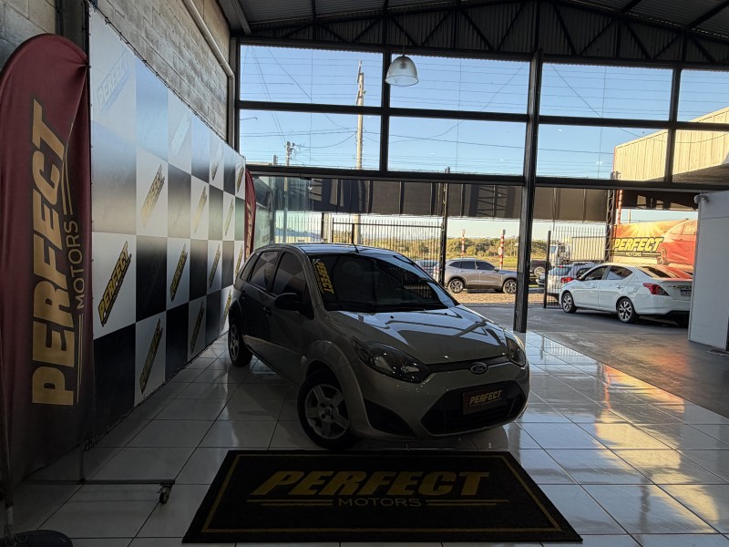 FIESTA 1.0 MPI 8V GASOLINA 4P MANUAL - 2012 - PORTãO