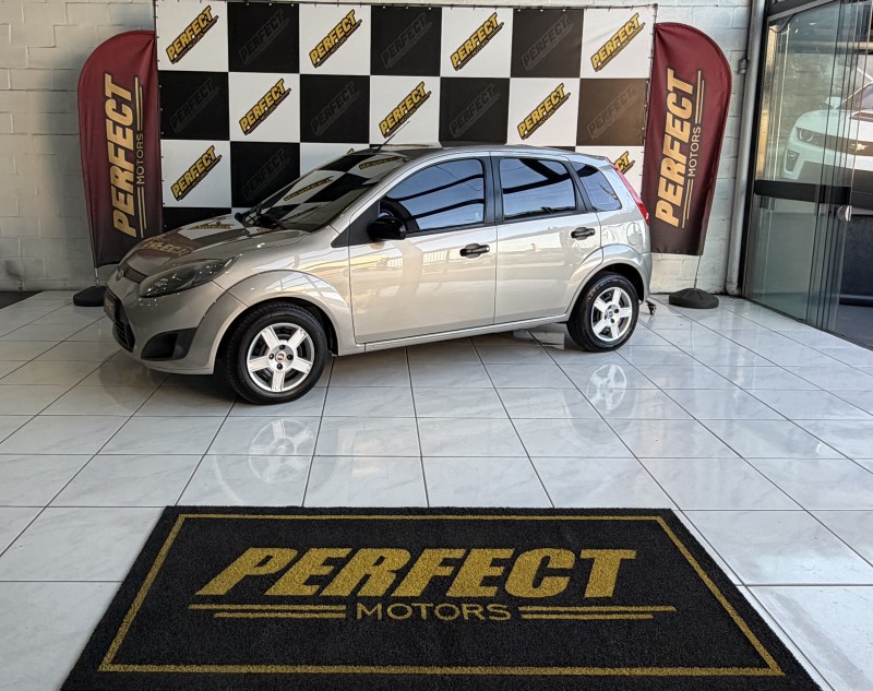 fiesta 1.0 mpi 8v gasolina 4p manual 2012 portao