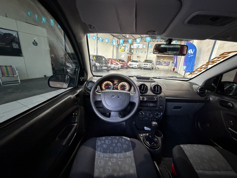 FIESTA 1.0 MPI 8V GASOLINA 4P MANUAL - 2012 - PORTãO