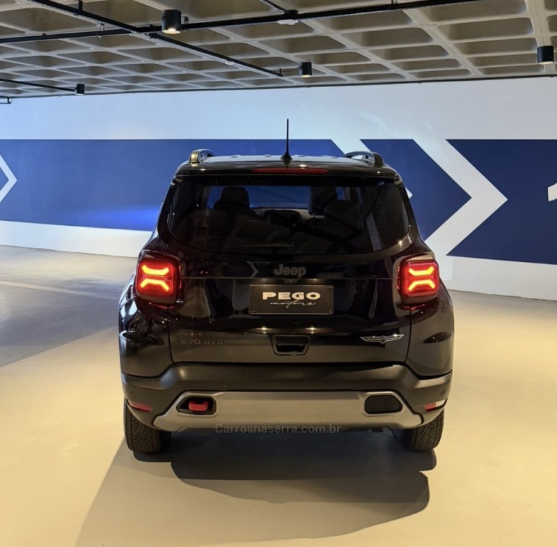 RENEGADE 1.3 TRAILHAWK T270 16V TURBO FLEX 4X4 4P AUTOMÁTICO - 2024 - BENTO GONçALVES
