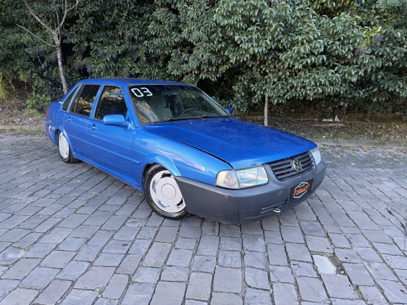 SANTANA 1.8 MI 8V ÁLCOOL 4P MANUAL - 2003 - CAXIAS DO SUL