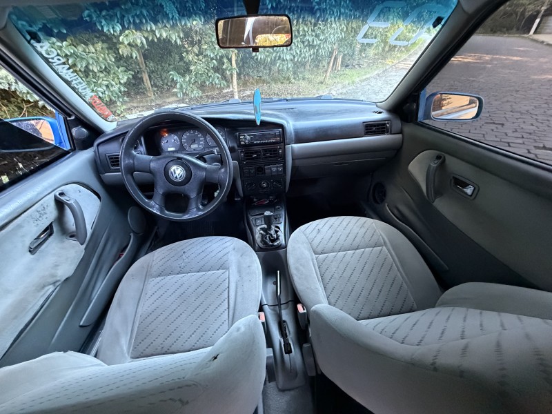 SANTANA 1.8 MI 8V ÁLCOOL 4P MANUAL - 2003 - CAXIAS DO SUL