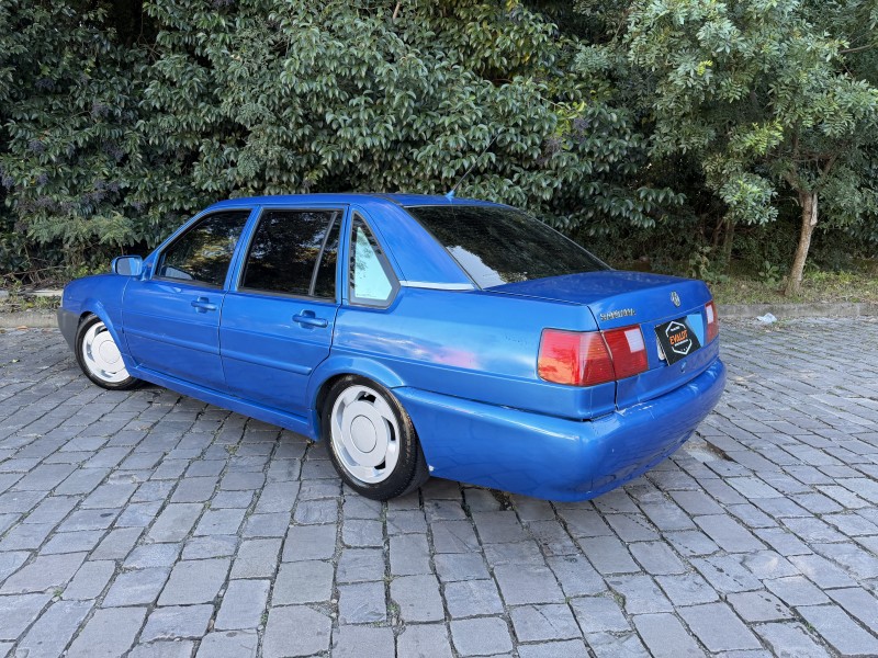 SANTANA 1.8 MI 8V ÁLCOOL 4P MANUAL - 2003 - CAXIAS DO SUL