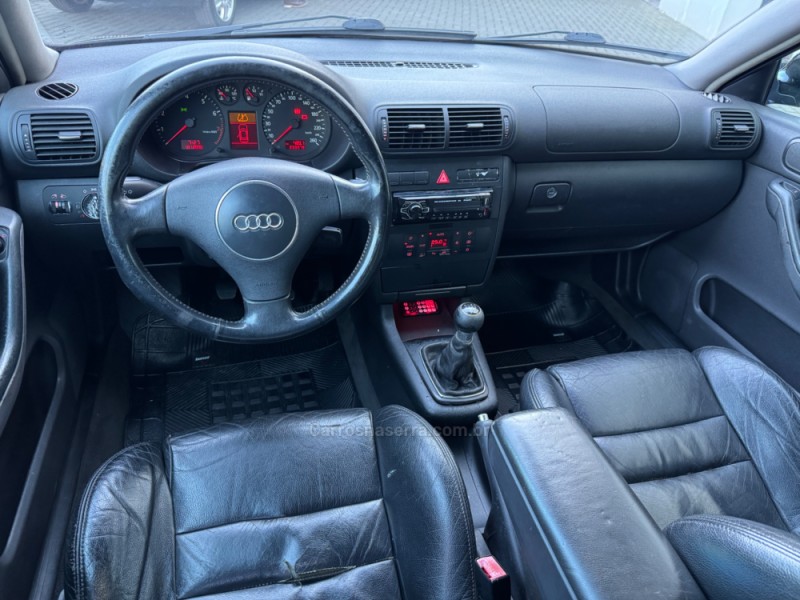 A3 1.8 20V GASOLINA 4P MANUAL - 2003 - FARROUPILHA