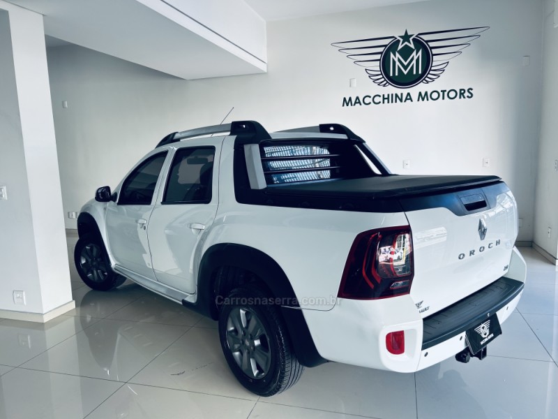 DUSTER OROCH 2.0 16V FLEX DYNAMIQUE 4P MANUAL - 2016 - CAXIAS DO SUL