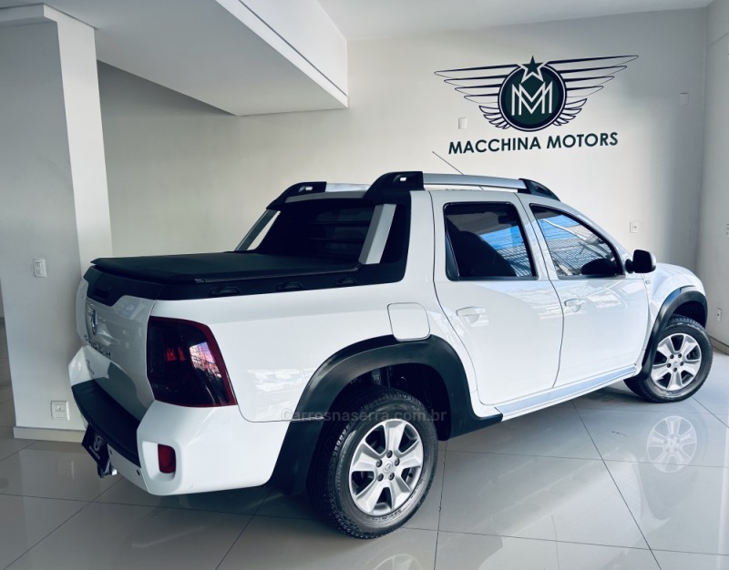 DUSTER OROCH 2.0 16V FLEX DYNAMIQUE 4P MANUAL - 2016 - CAXIAS DO SUL