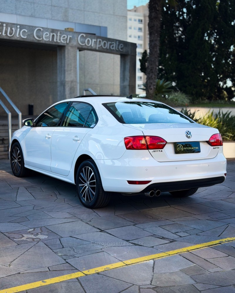 JETTA 2.0 TSI HIGHLINE 200CV GASOLINA 4P TIPTRONIC - 2013 - NOVO HAMBURGO