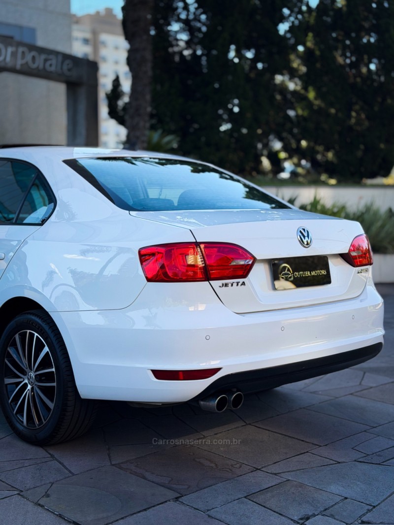 JETTA 2.0 TSI HIGHLINE 200CV GASOLINA 4P TIPTRONIC - 2013 - NOVO HAMBURGO