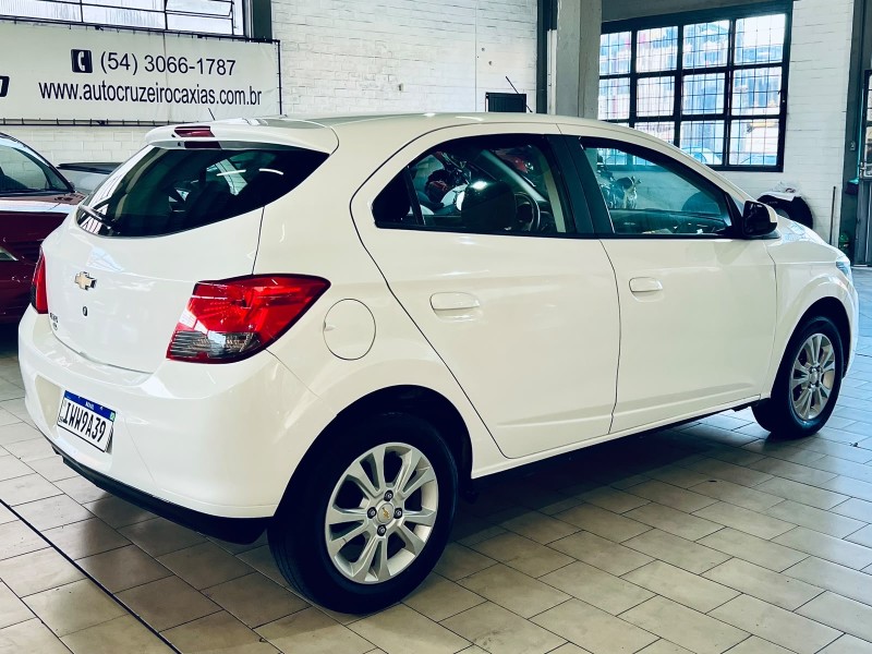 ONIX 1.4 MPFI LTZ 8V FLEX 4P MANUAL - 2015 - CAXIAS DO SUL