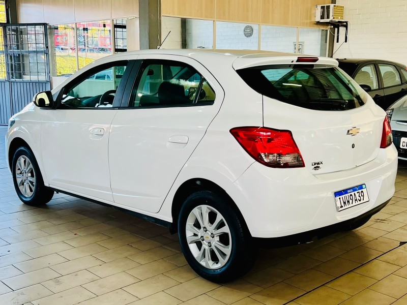 ONIX 1.4 MPFI LTZ 8V FLEX 4P MANUAL - 2015 - CAXIAS DO SUL