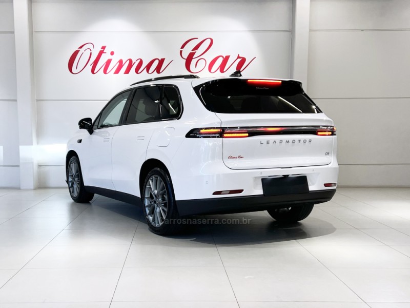 C10 BEV ELÉTRICO 69,9KW 4P AUTOMÁTICO - 2027 - FLORES DA CUNHA