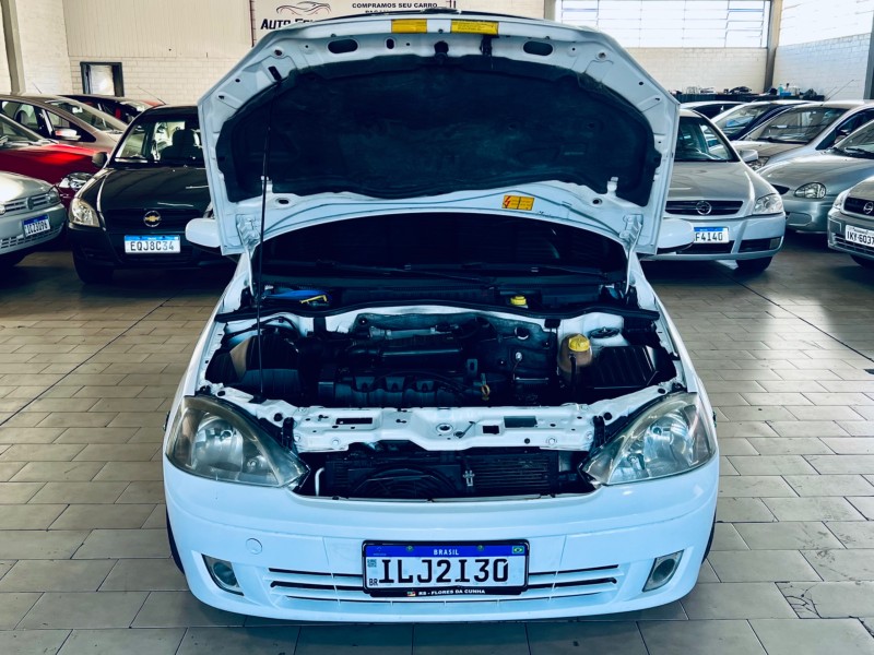 CORSA 1.8 MPFI 8V GASOLINA 4P MANUAL - 2003 - CAXIAS DO SUL