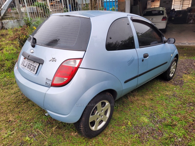 KA 1.0 MPI GL 8V GASOLINA 2P MANUAL - 2004 - FLORES DA CUNHA