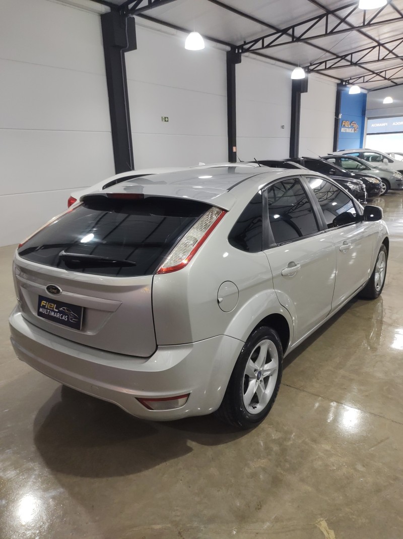 FOCUS 1.6 SE 16V FLEX 4P MANUAL - 2013 - VALE REAL