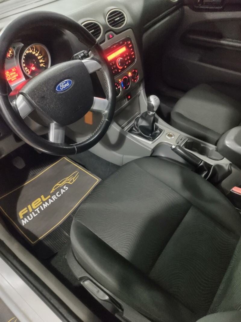 FOCUS 1.6 SE 16V FLEX 4P MANUAL - 2013 - VALE REAL