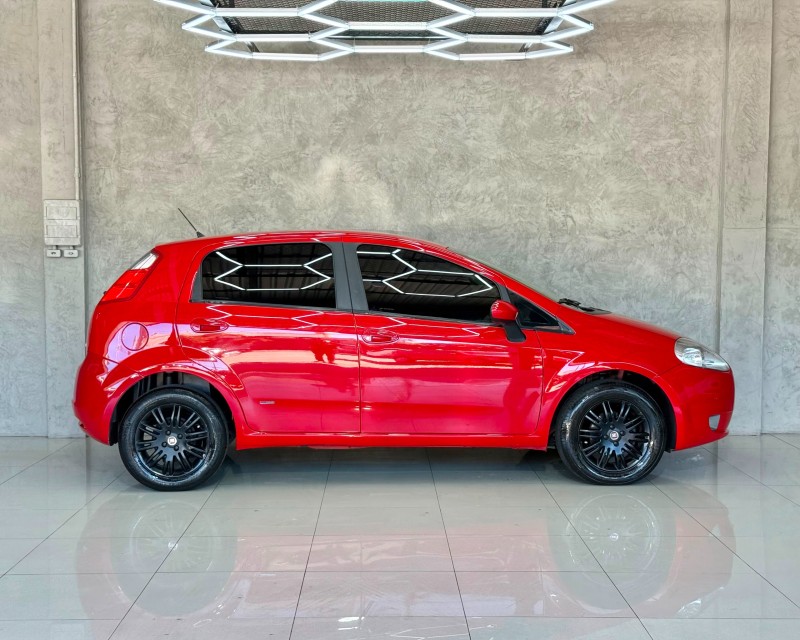 PUNTO 1.4 ELX 8V FLEX 4P MANUAL - 2010 - CAXIAS DO SUL