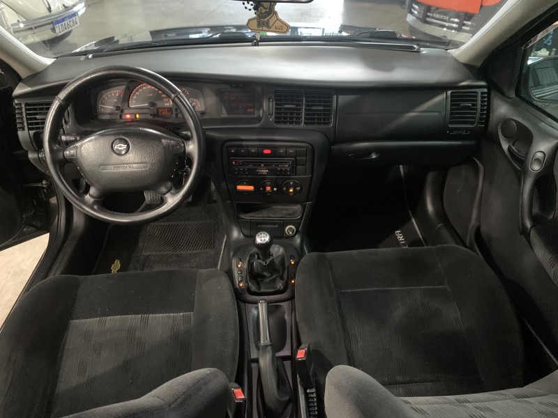 VECTRA 2.0 MPFI COLLECTION 8V GASOLINA 4P MANUAL - 2005 - CAXIAS DO SUL
