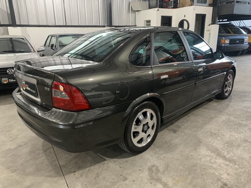 VECTRA 2.0 MPFI COLLECTION 8V GASOLINA 4P MANUAL - 2005 - CAXIAS DO SUL