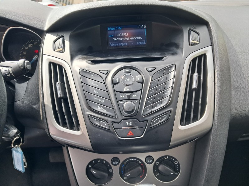 FOCUS 1.6 SE HATCH 16V FLEX 4P AUTOMÁTICO - 2015 - CAXIAS DO SUL