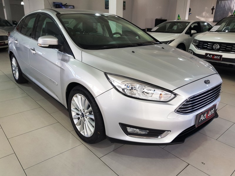 FOCUS 2.0 TITANIUM FASTBACK 16V FLEX 4P AUTOMÁTICO - 2016 - CAXIAS DO SUL