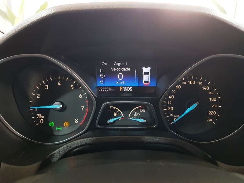 FOCUS 2.0 TITANIUM FASTBACK 16V FLEX 4P AUTOMÁTICO - 2016 - CAXIAS DO SUL