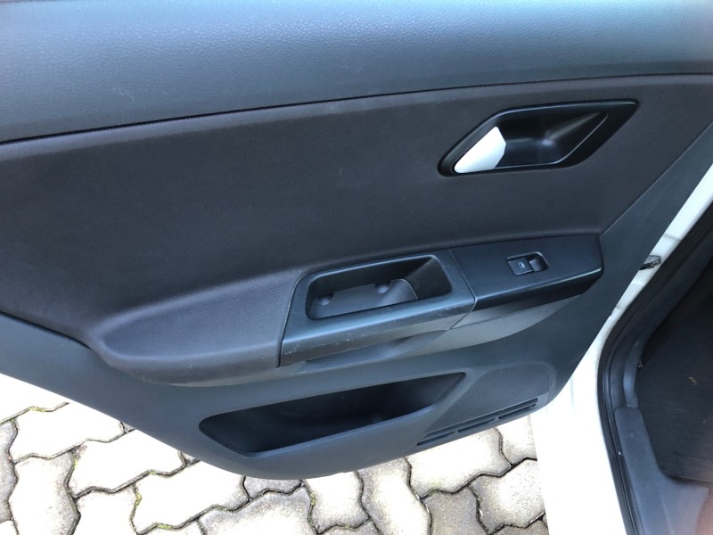 FOX 1.6 MSI COMFORTLINE 8V FLEX 4P MANUAL - 2017 - VALE REAL