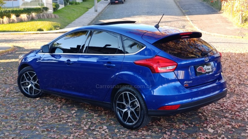 FOCUS 2.0 TITANIUM PLUS 16V FLEX 4P AUTOMÁTICO - 2018 - CAXIAS DO SUL