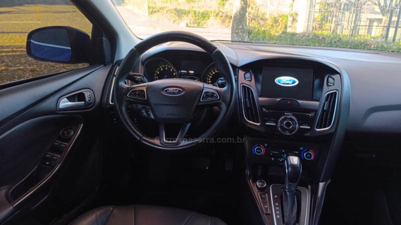 FOCUS 2.0 TITANIUM PLUS 16V FLEX 4P AUTOMÁTICO - 2018 - CAXIAS DO SUL