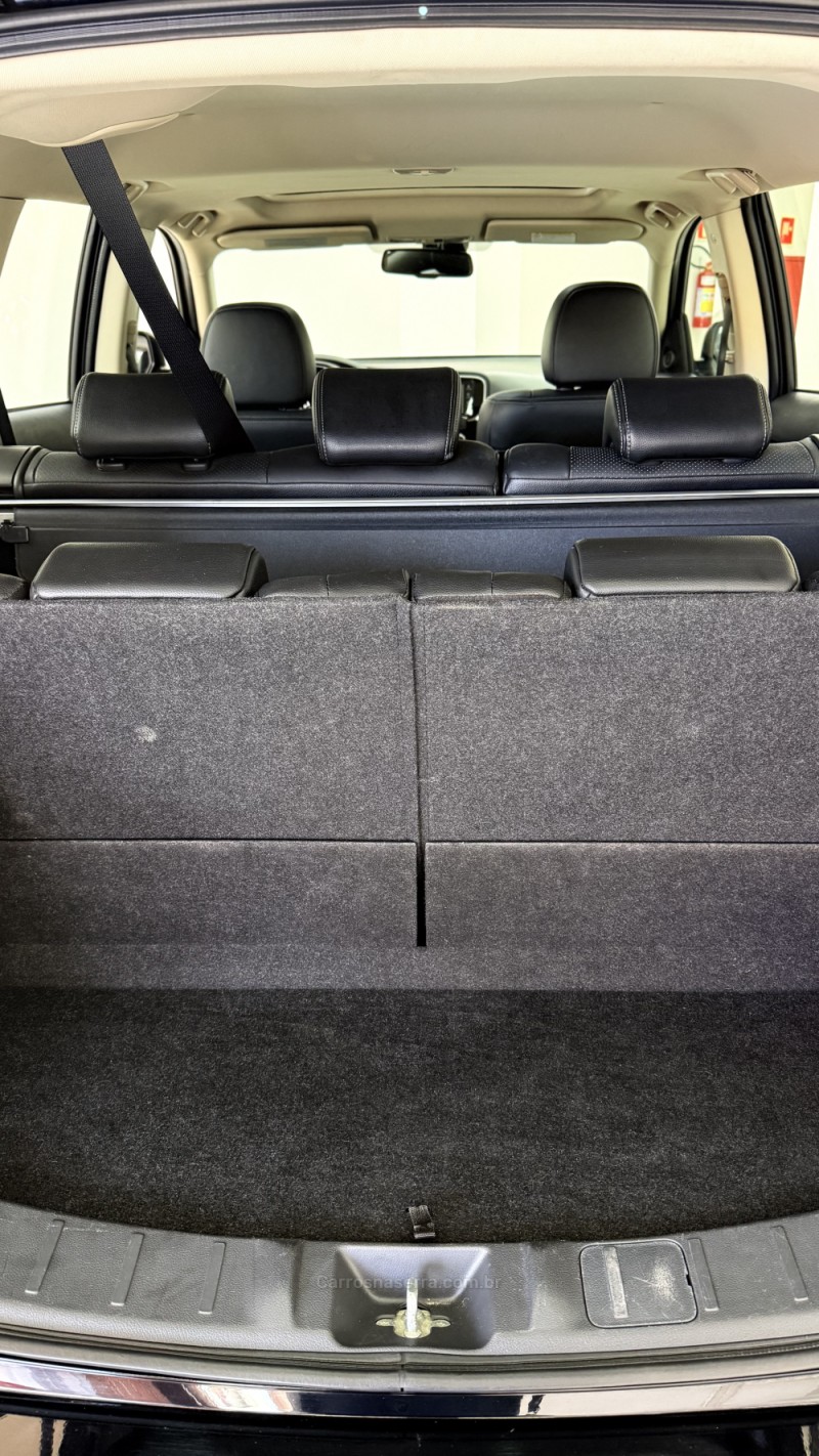 OUTLANDER 3.0 GT 4X4 V6 24V GASOLINA 4P AUTOMÁTICO - 2016 - BENTO GONçALVES