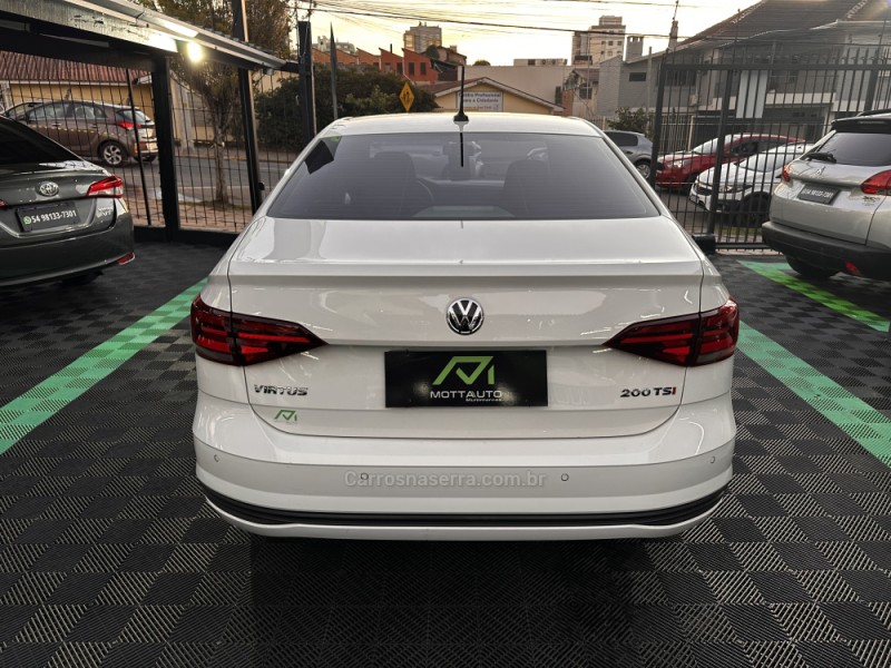 VIRTUS 1.0 200 TSI COMFORTLINE AUTOMÁTICO - 2022 - CAXIAS DO SUL