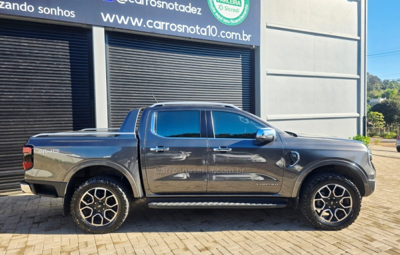 RANGER 3.2 LIMITED PLUS 4X4 CD 20V DIESEL 4P AUTOMÁTICO - 2024 - LAJEADO