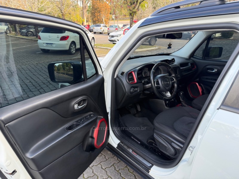 RENEGADE 2.0 16V TURBO DIESEL TRAILHAWK 4P 4X4 AUTOMÁTICO - 2016 - CAXIAS DO SUL