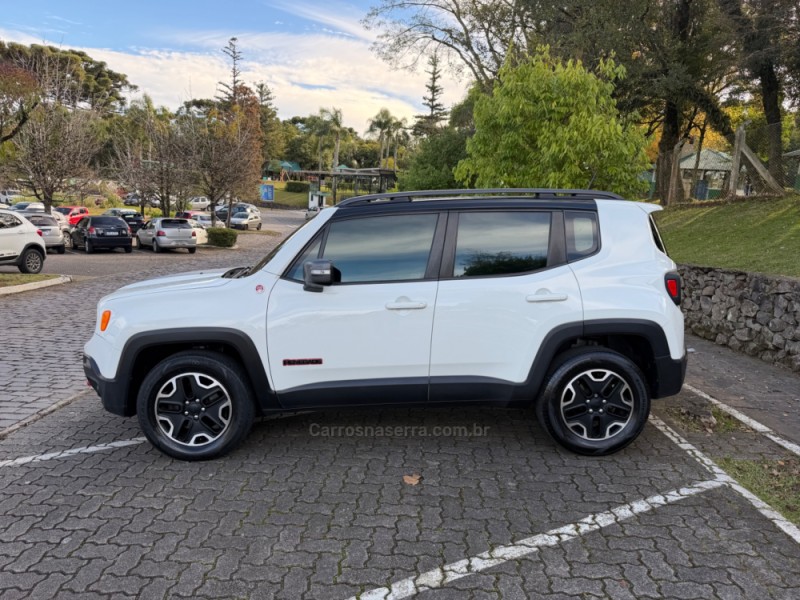 RENEGADE 2.0 16V TURBO DIESEL TRAILHAWK 4P 4X4 AUTOMÁTICO - 2016 - CAXIAS DO SUL
