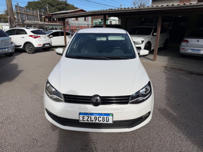 VOYAGE 1.0 MI TRENDLINE 8V FLEX 4P MANUAL - 2013 - CAXIAS DO SUL