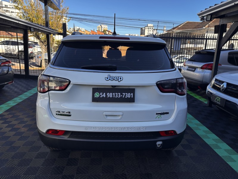 COMPASS 2.0 16V DIESEL LONGITUDE 4X4 AUTOMÁTICO - 2018 - CAXIAS DO SUL