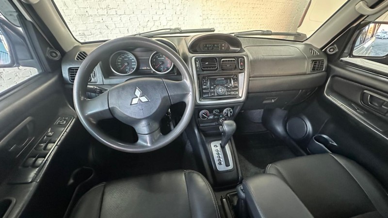 PAJERO TR4 2.0 4X4 16V 140CV FLEX 4P AUTOMÁTICO - 2011 - CAXIAS DO SUL