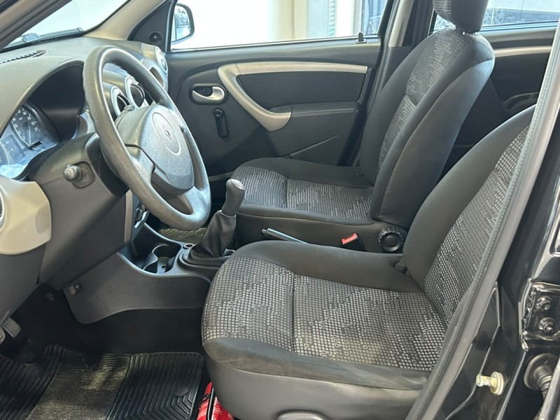 SANDERO 1.0 EXPRESSION 16V FLEX 4P MANUAL - 2011 - CAXIAS DO SUL