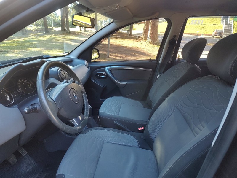 DUSTER 1.6 DYNAMIQUE 4X2 16V FLEX 4P MANUAL - 2015 - CAXIAS DO SUL
