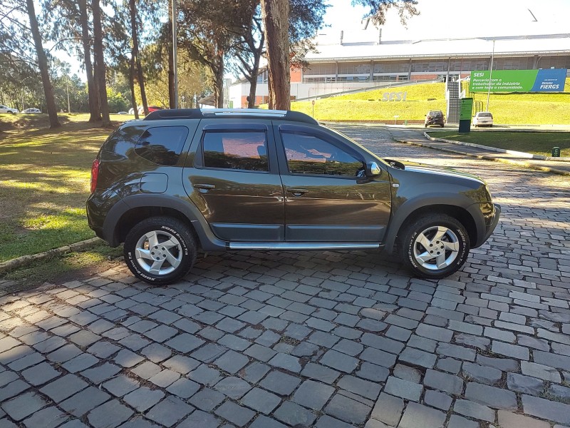 DUSTER 1.6 DYNAMIQUE 4X2 16V FLEX 4P MANUAL - 2015 - CAXIAS DO SUL