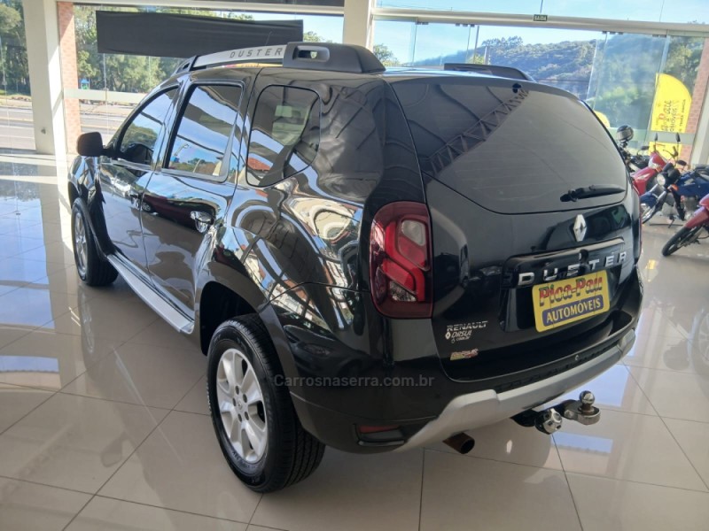 DUSTER 1.6 DYNAMIQUE 4X2 16V FLEX 4P MANUAL - 2017 - NOVA PETRóPOLIS