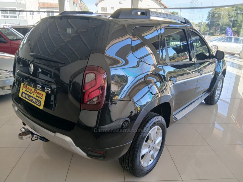 DUSTER 1.6 DYNAMIQUE 4X2 16V FLEX 4P MANUAL - 2017 - NOVA PETRóPOLIS