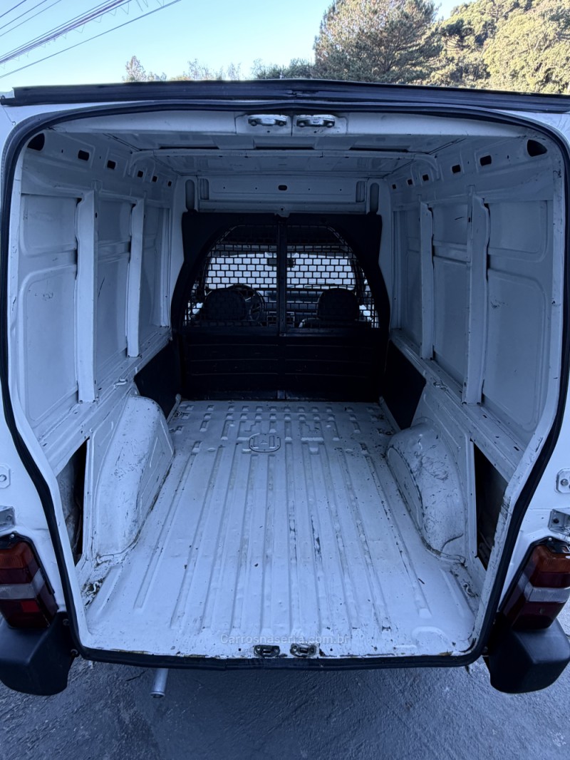 FIORINO 1.5 FIRE FURGÃO 8V GASOLINA 2P MANUAL - 2013 - NOVA PETRóPOLIS