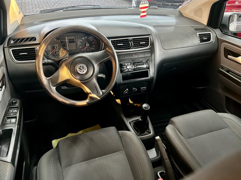 FOX 1.0 MI 8V FLEX 4P MANUAL - 2012 - SãO SEBASTIãO DO CAí